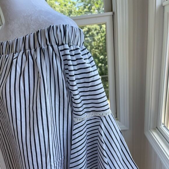 Stem & Vine Off the shoulder white striped top with flared sleeves, size medium - Picture 10 of 10